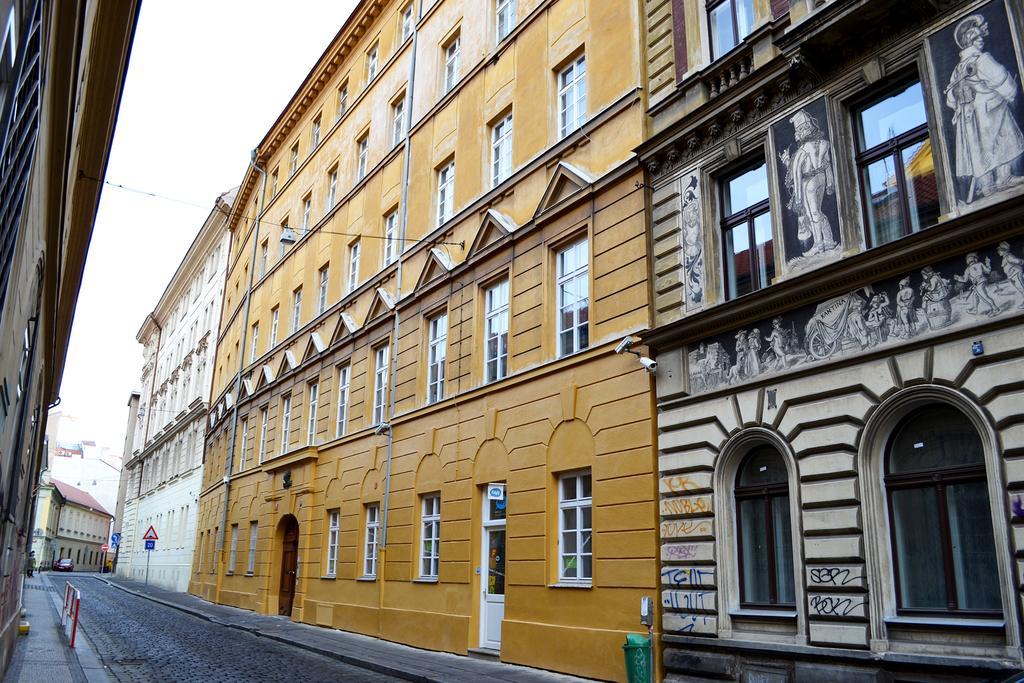 Colonial Ruterra 2Bdr Apartment Prague Exterior photo